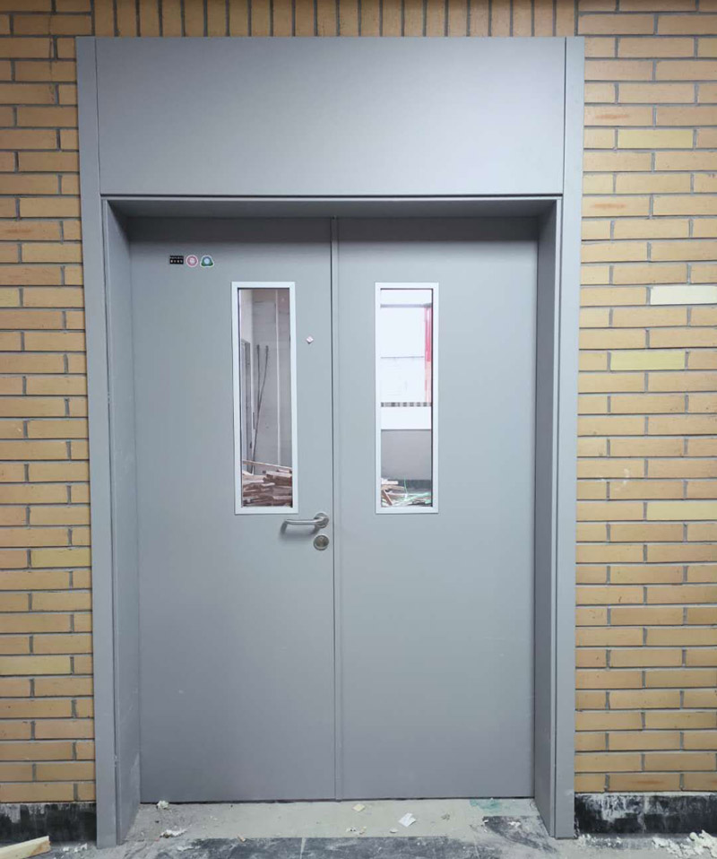设备间钢制门.JPG